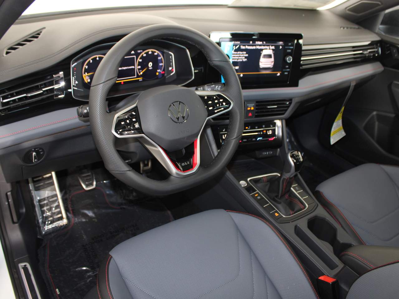 2025 Volkswagen Jetta GLI Autobahn - Photo 10
