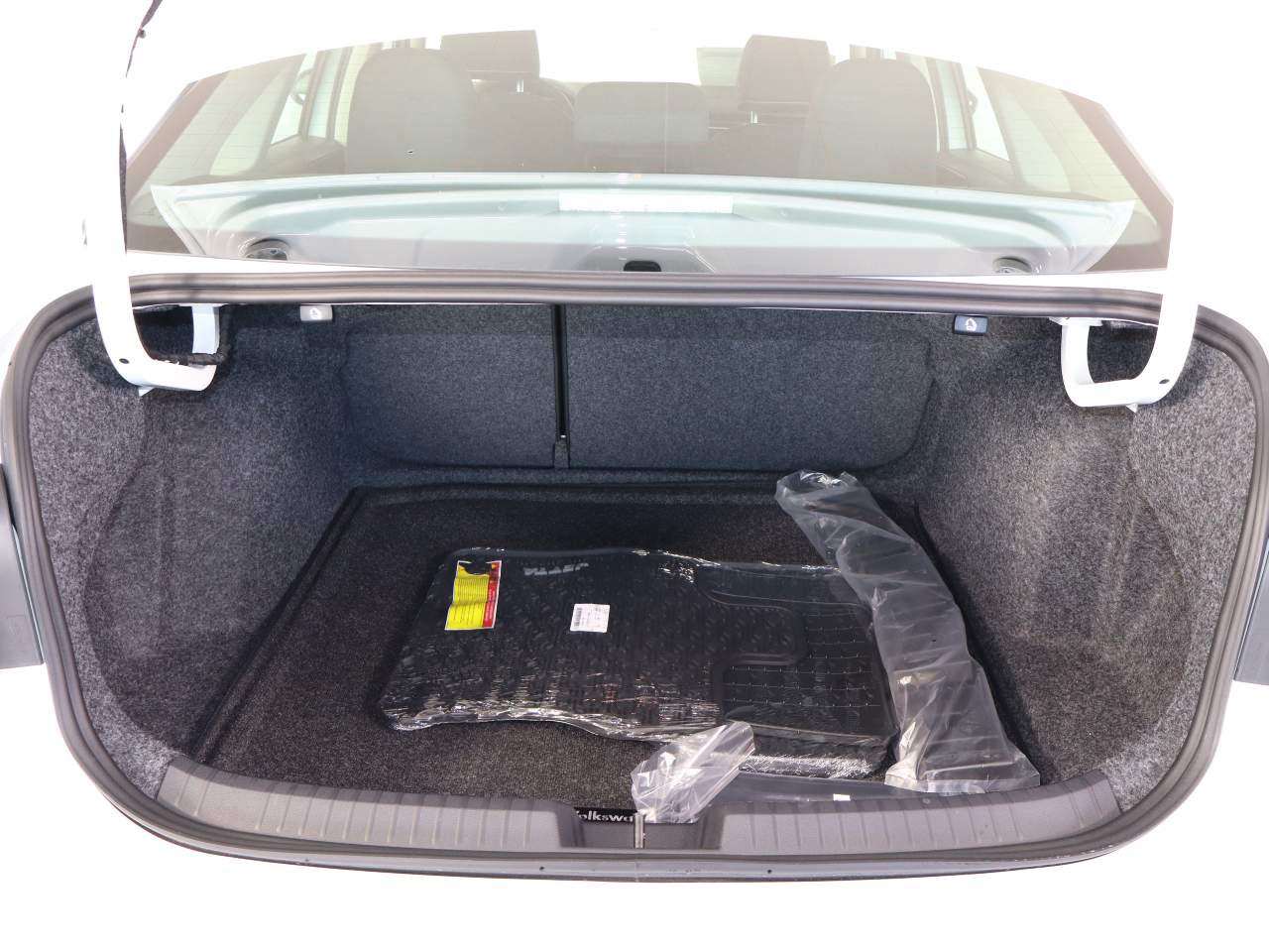 2026 Volkswagen Jetta S photo 2