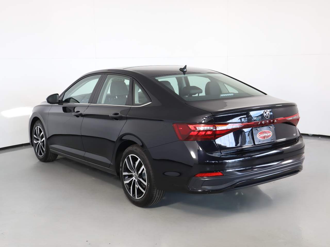 2026 Volkswagen Jetta SE photo 3