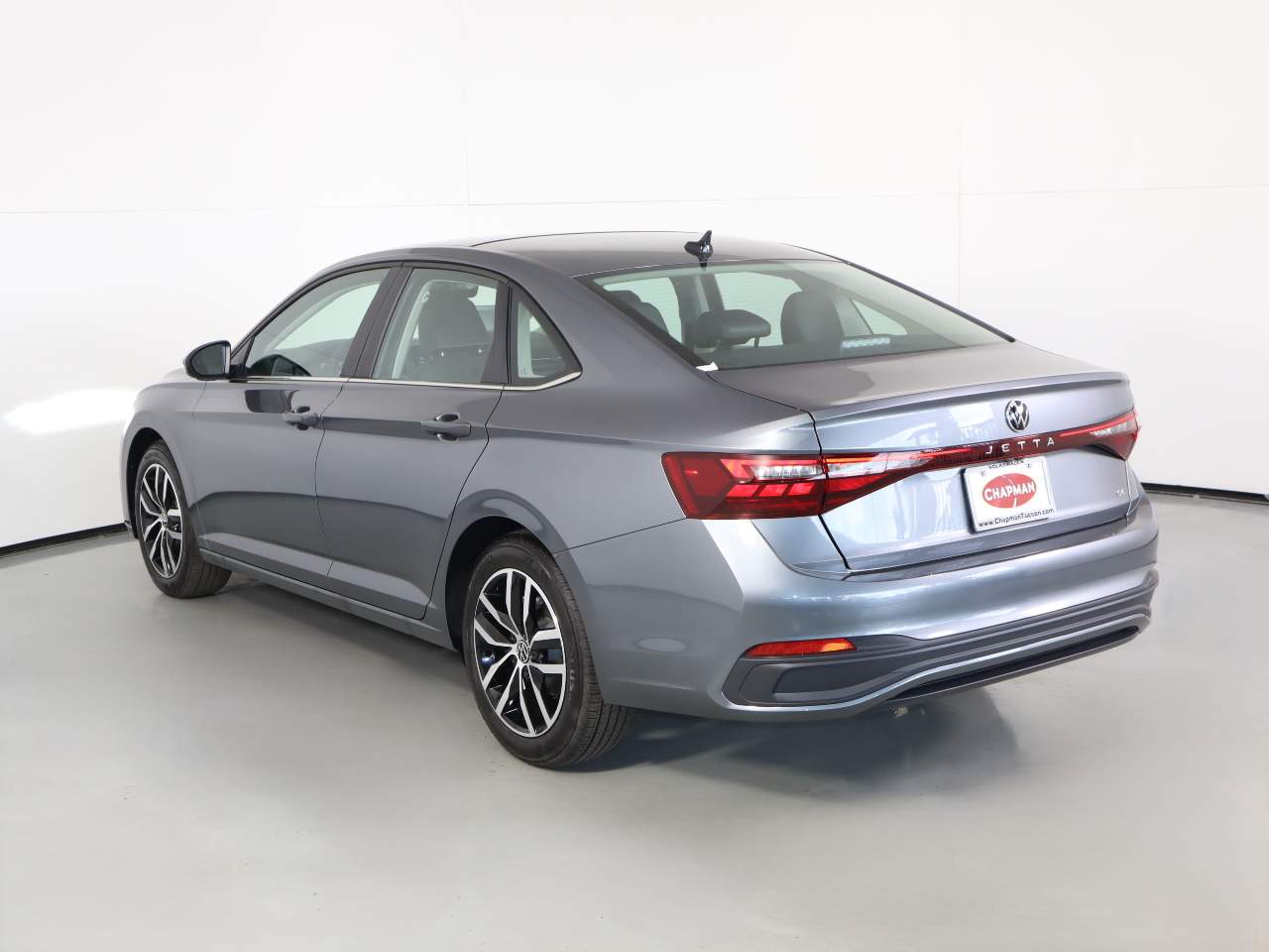 2026 Volkswagen Jetta SE photo 2