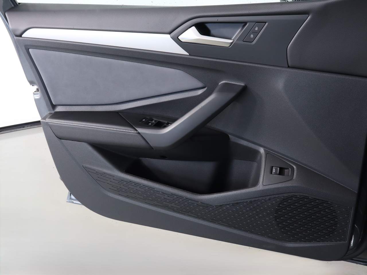 2027 Volkswagen Jetta Sedan SE
