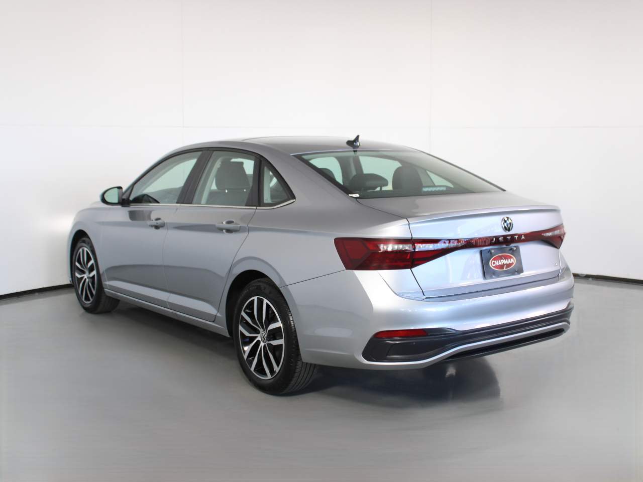 2026 Volkswagen Jetta SE photo 3