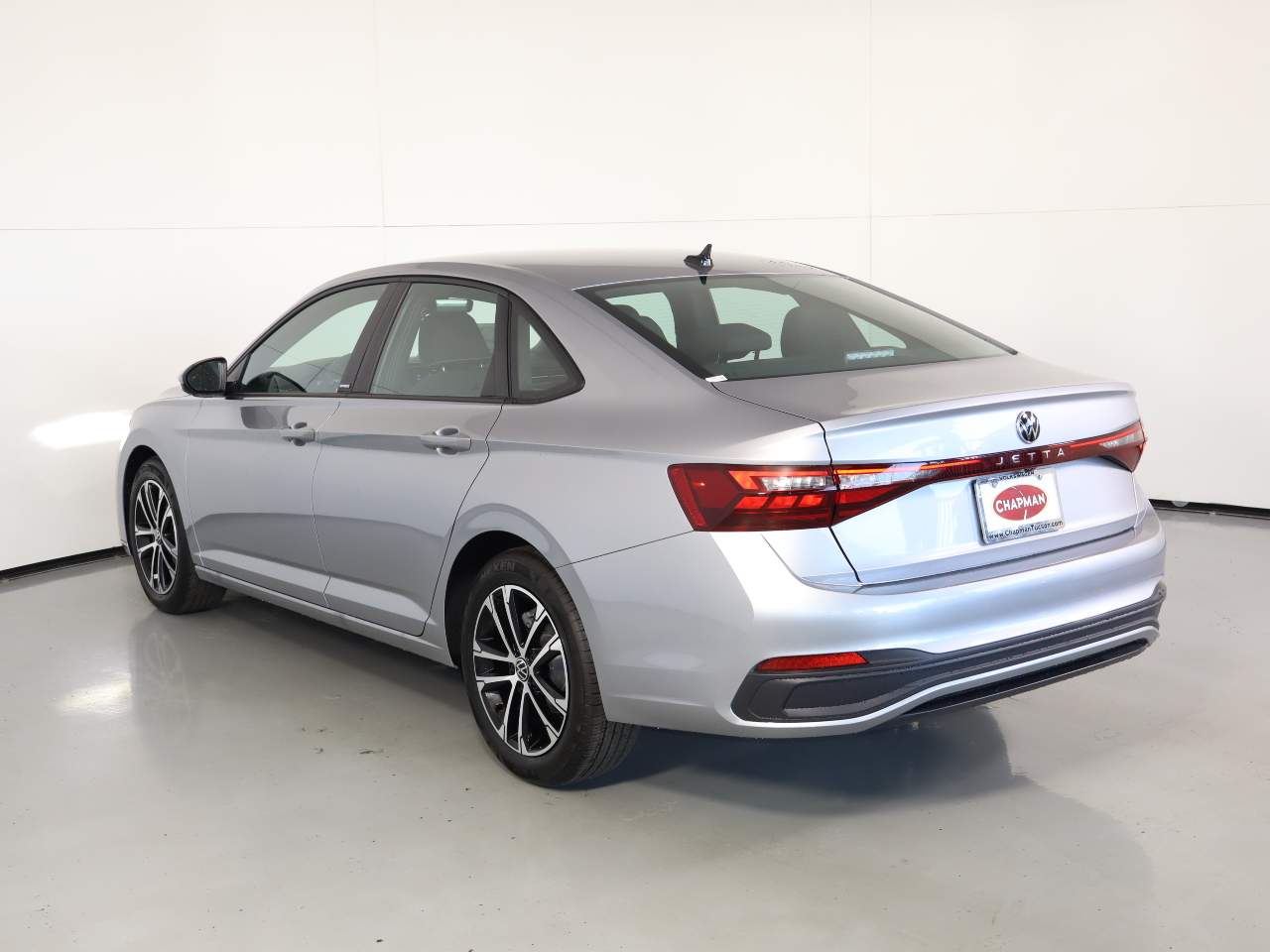 2026 Volkswagen Jetta Sport photo 2