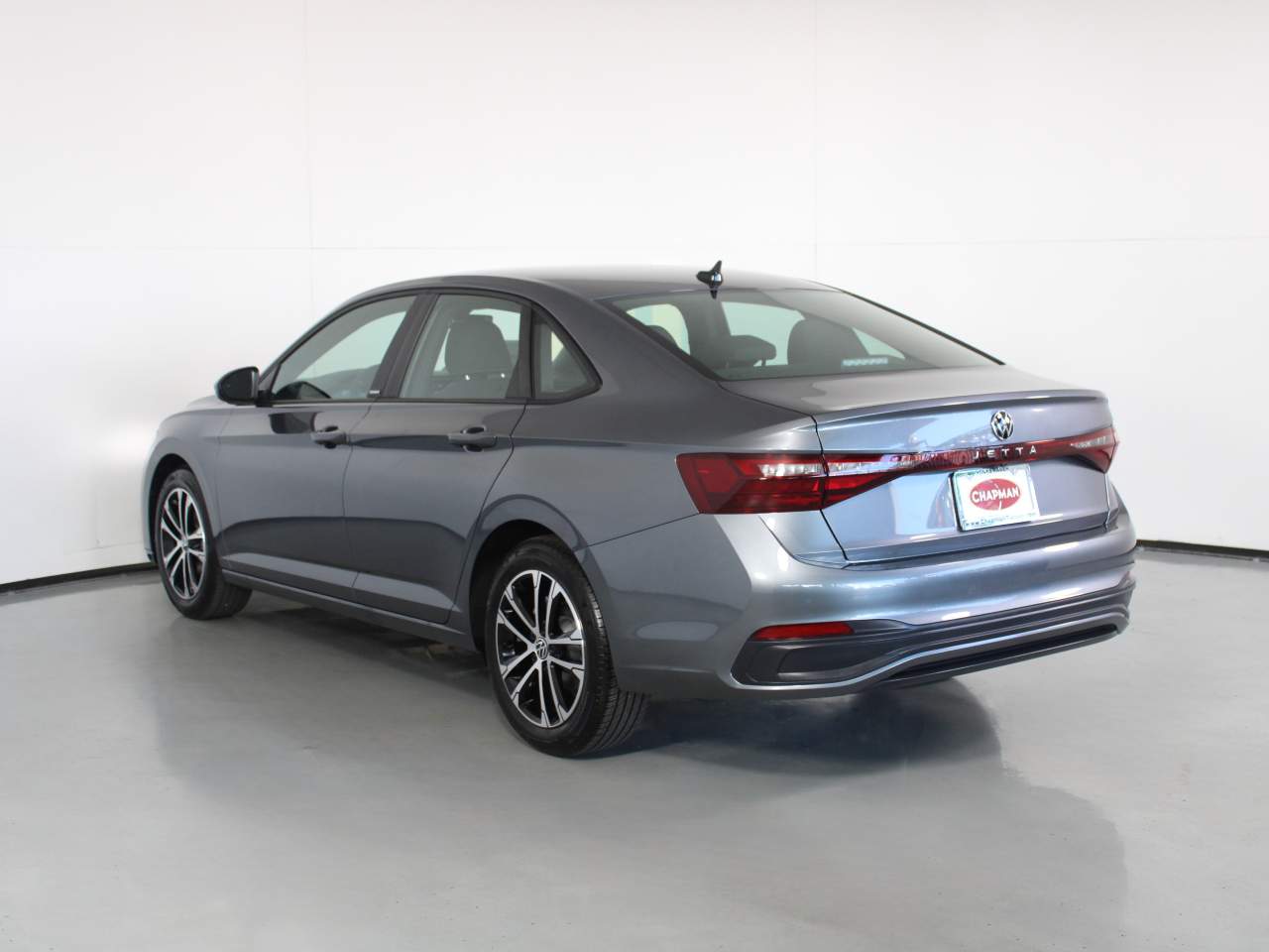 2026 Volkswagen Jetta Sport photo 3
