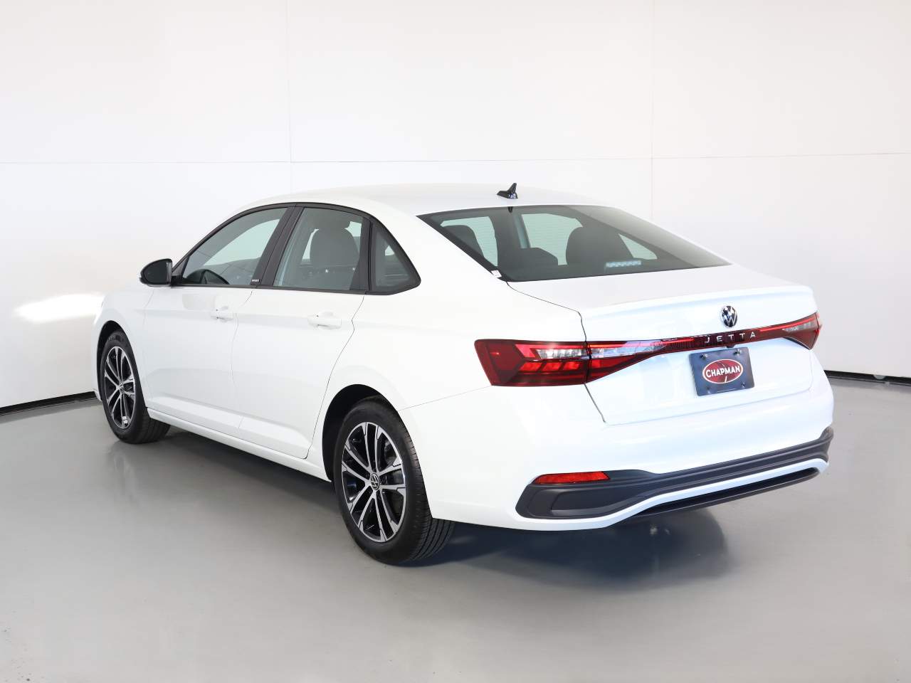 2026 Volkswagen Jetta Sport photo 3