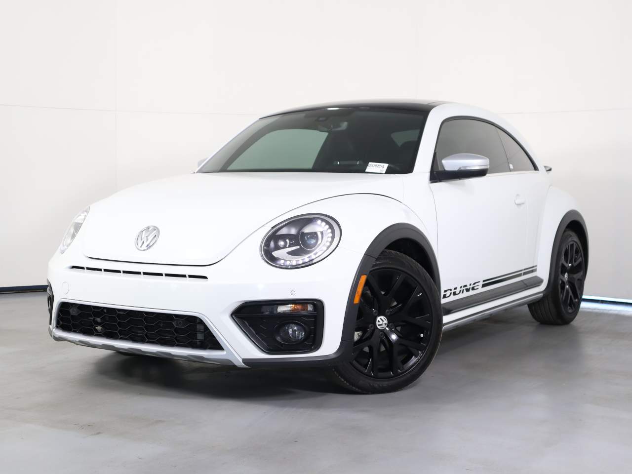 2018 Volkswagen Beetle 2.0T Dune