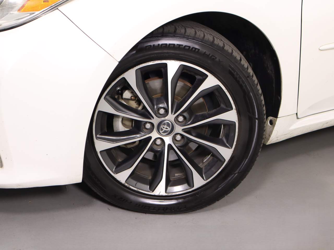 2017 Toyota Avalon XLE