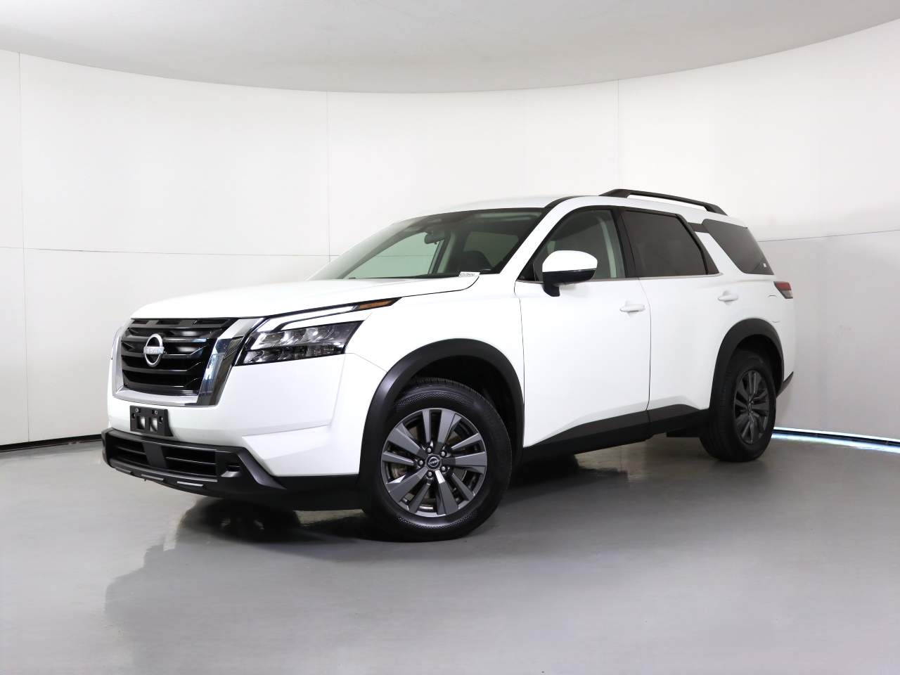 2023 Nissan Pathfinder SV