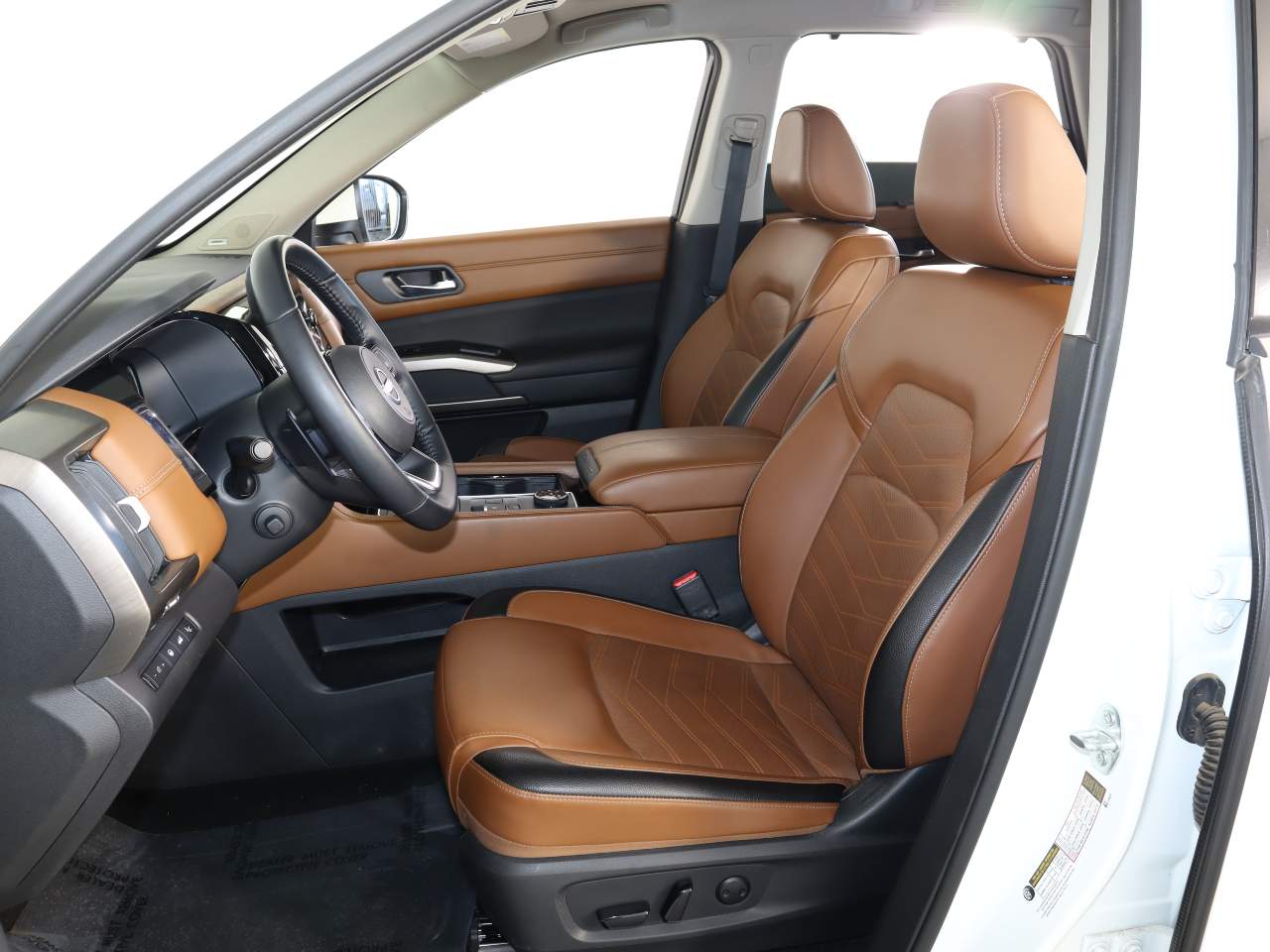 2024 Nissan Pathfinder Platinum - Photo 13