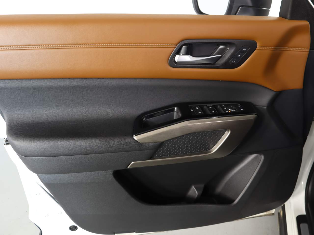 2024 Nissan Pathfinder Platinum - Photo 17