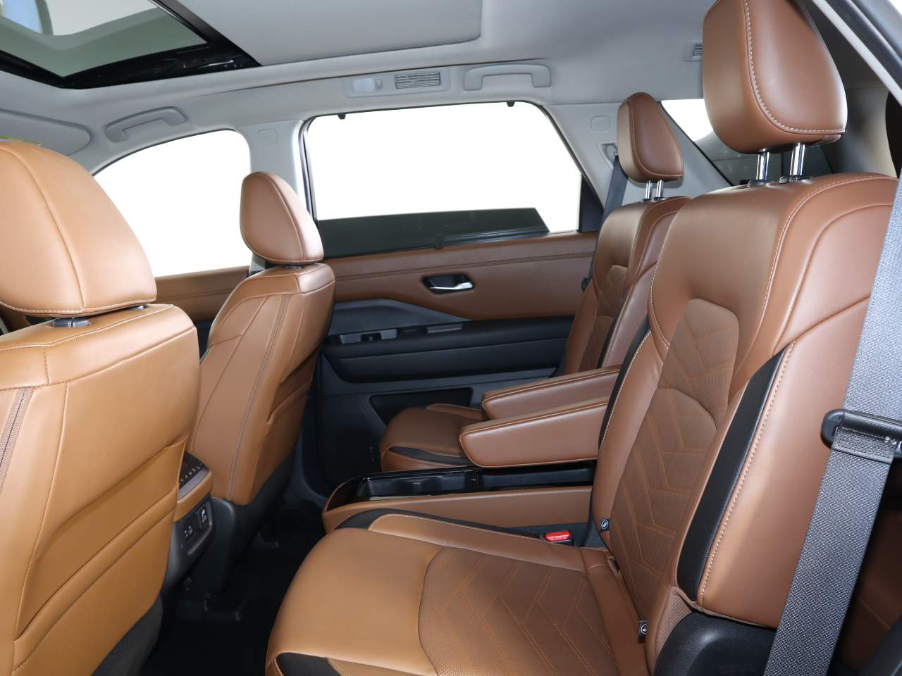 2024 Nissan Pathfinder Platinum - Photo 14