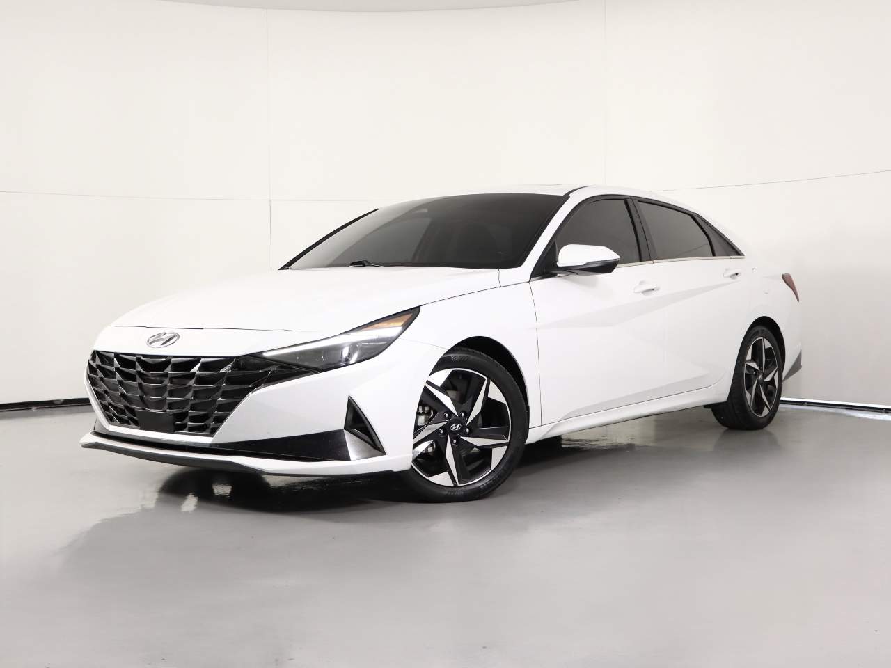 2021 Hyundai ELANTRA Limited