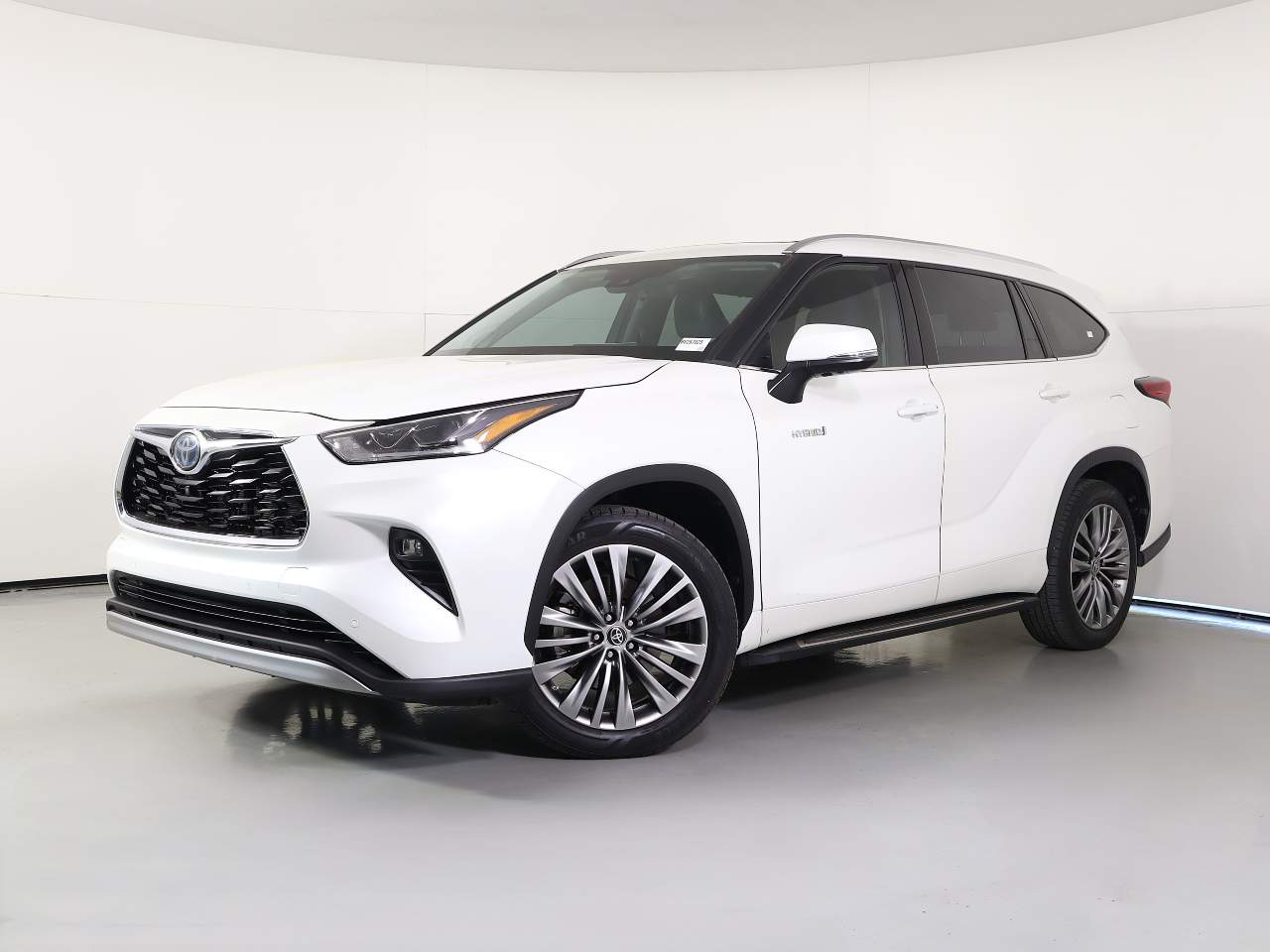 2021 Toyota Highlander Hybrid Platinum