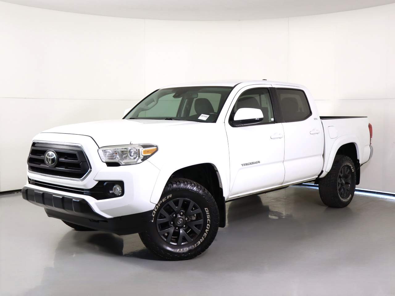 2020 Toyota Tacoma SR5 Crew Cab