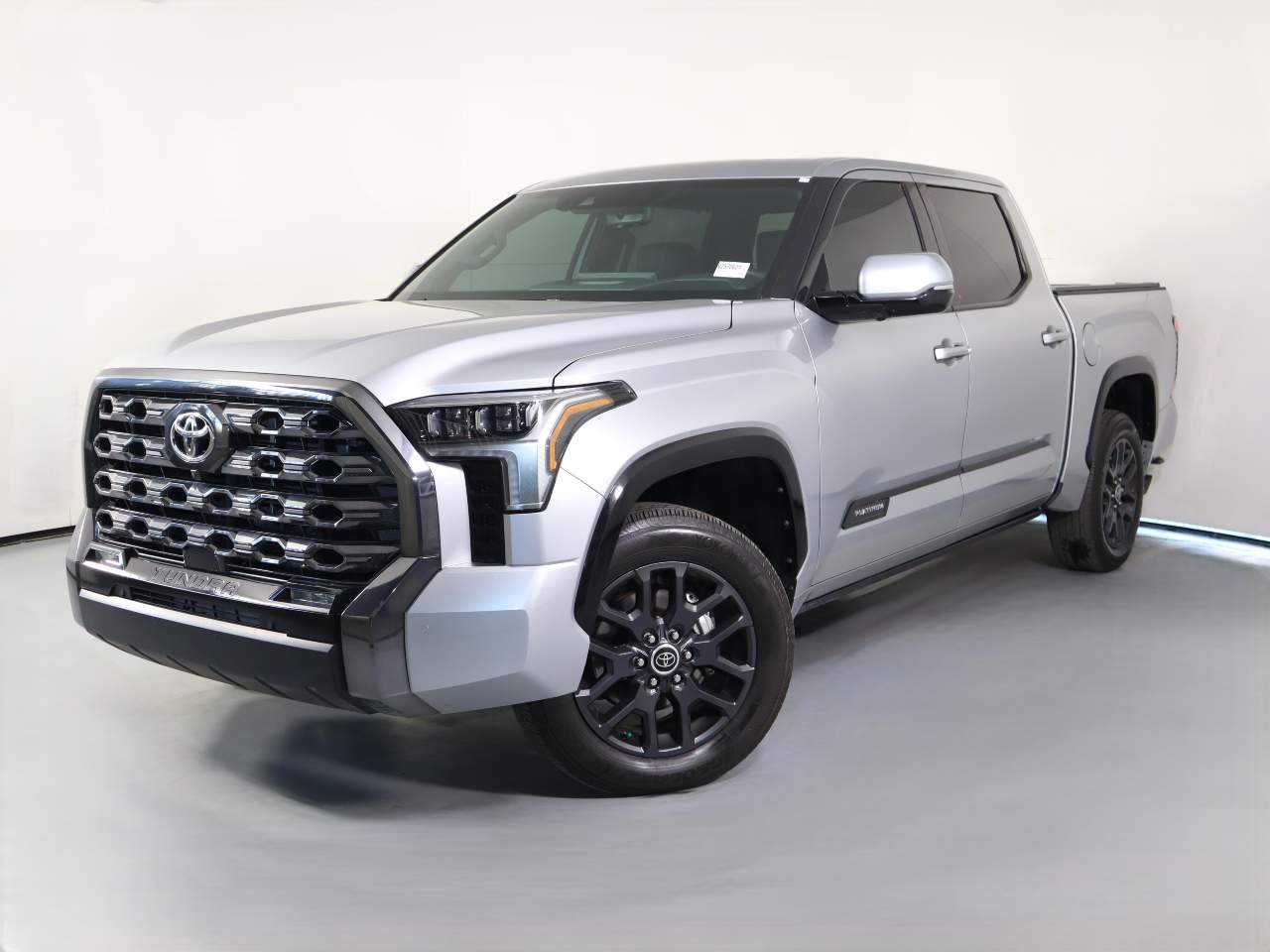 2023 Toyota Tundra Platinum Crew Cab