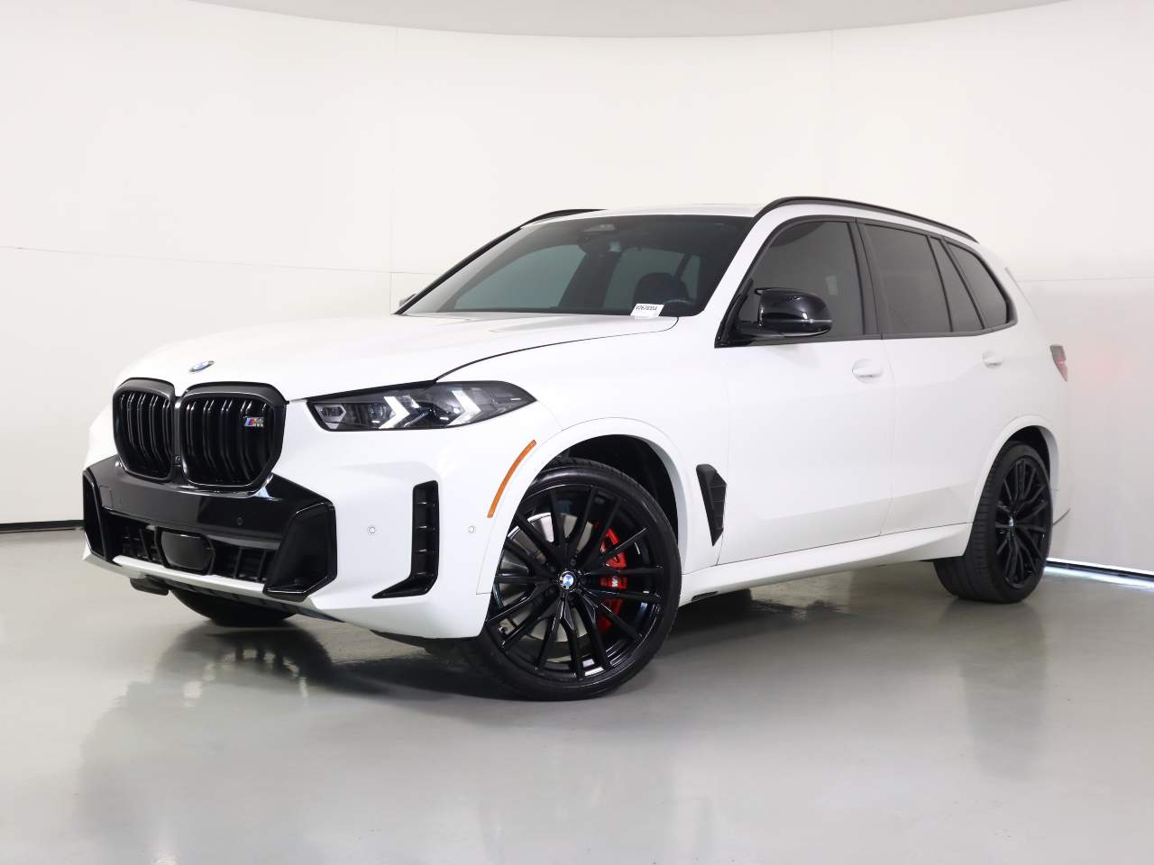 2025 BMW X5 M60i