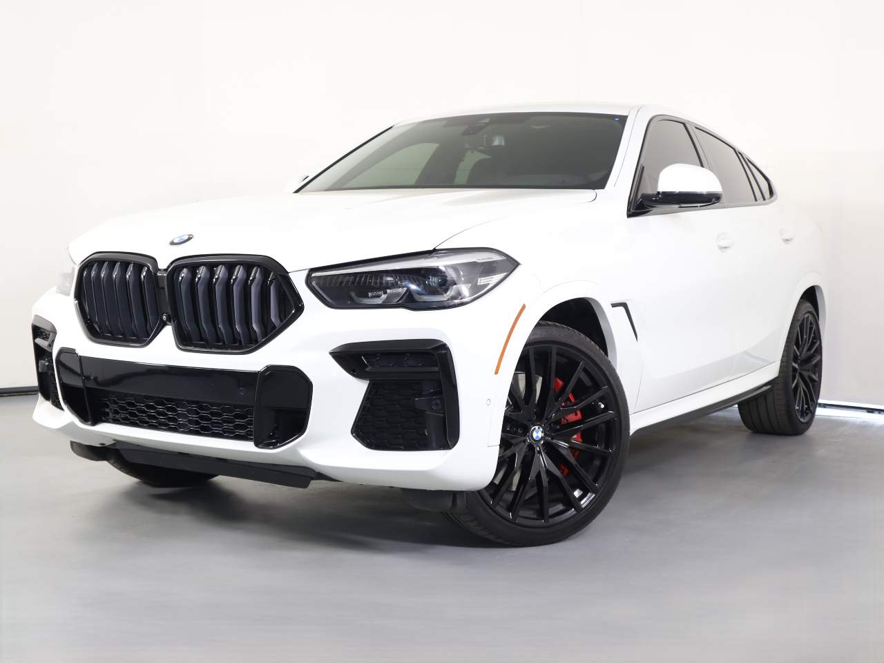 2022 BMW X6 M50i