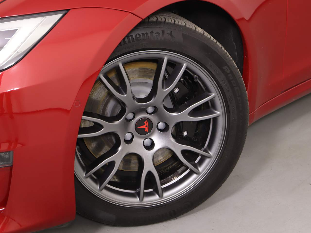 2021 Tesla Model S Plaid - Photo 7
