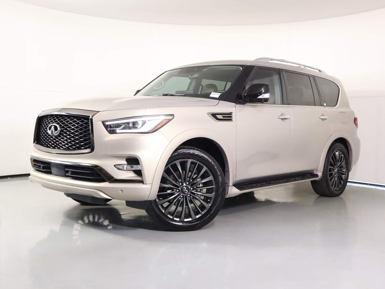 2022 INFINITI QX80 -