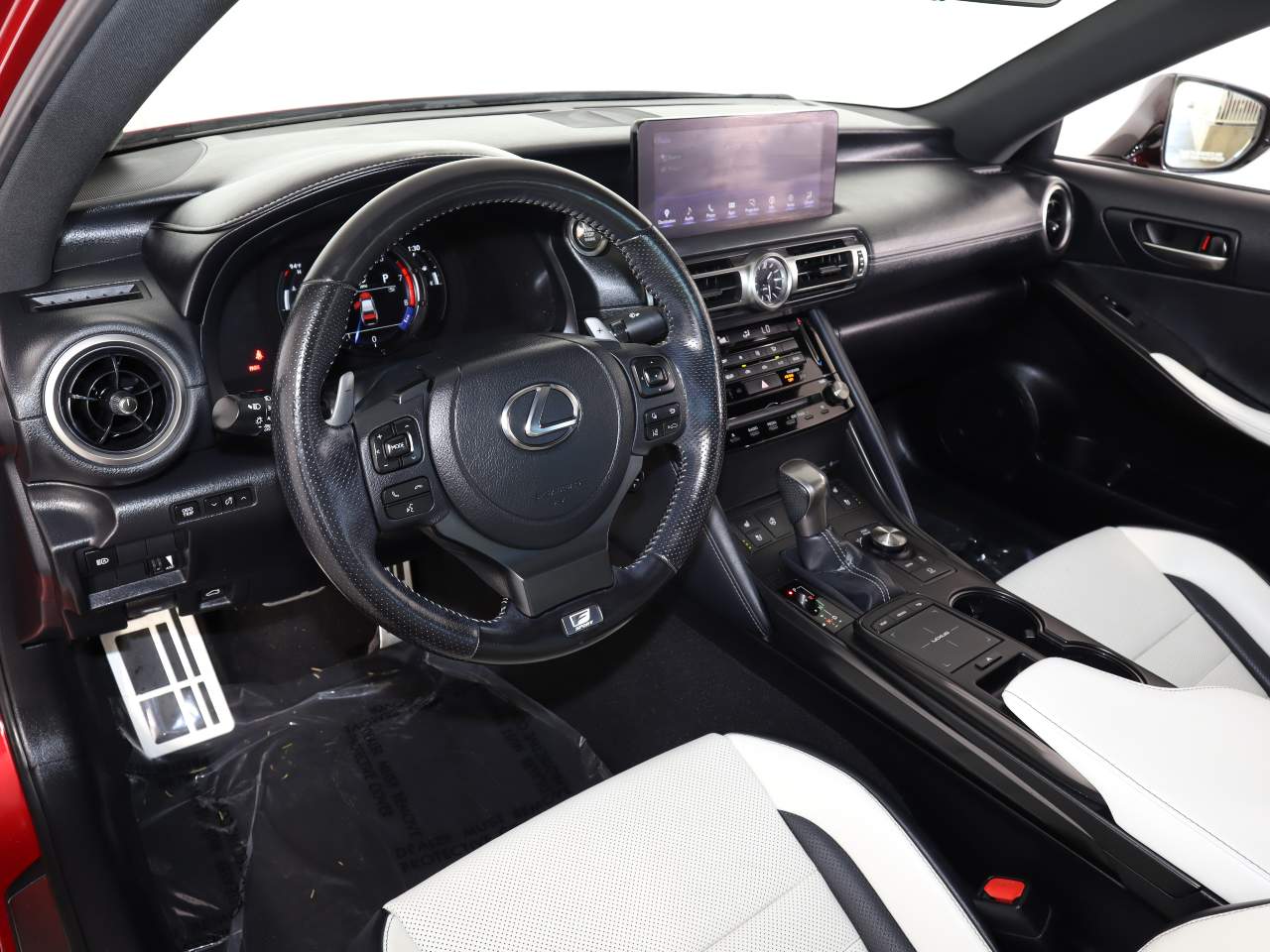 2021 Lexus IS 350 F SPORT - Photo 13