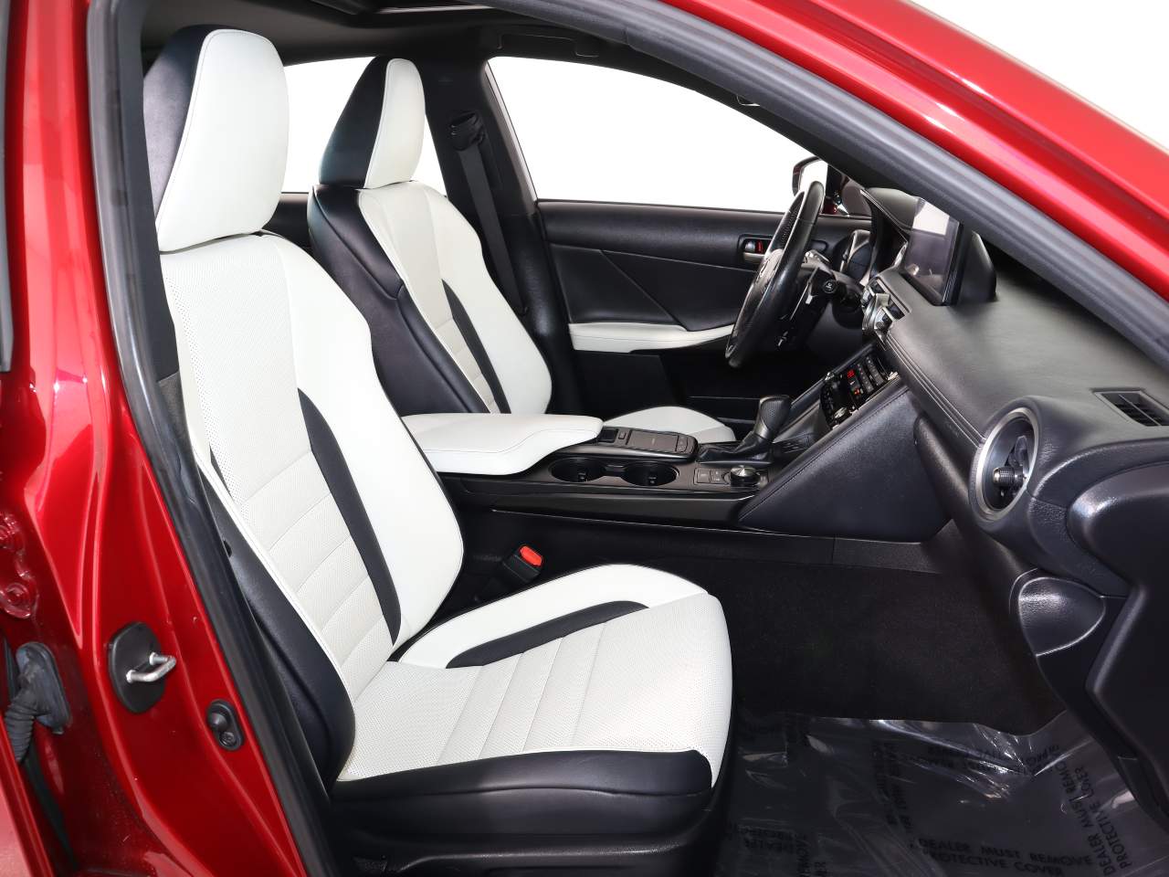 2021 Lexus IS 350 F SPORT - Photo 16