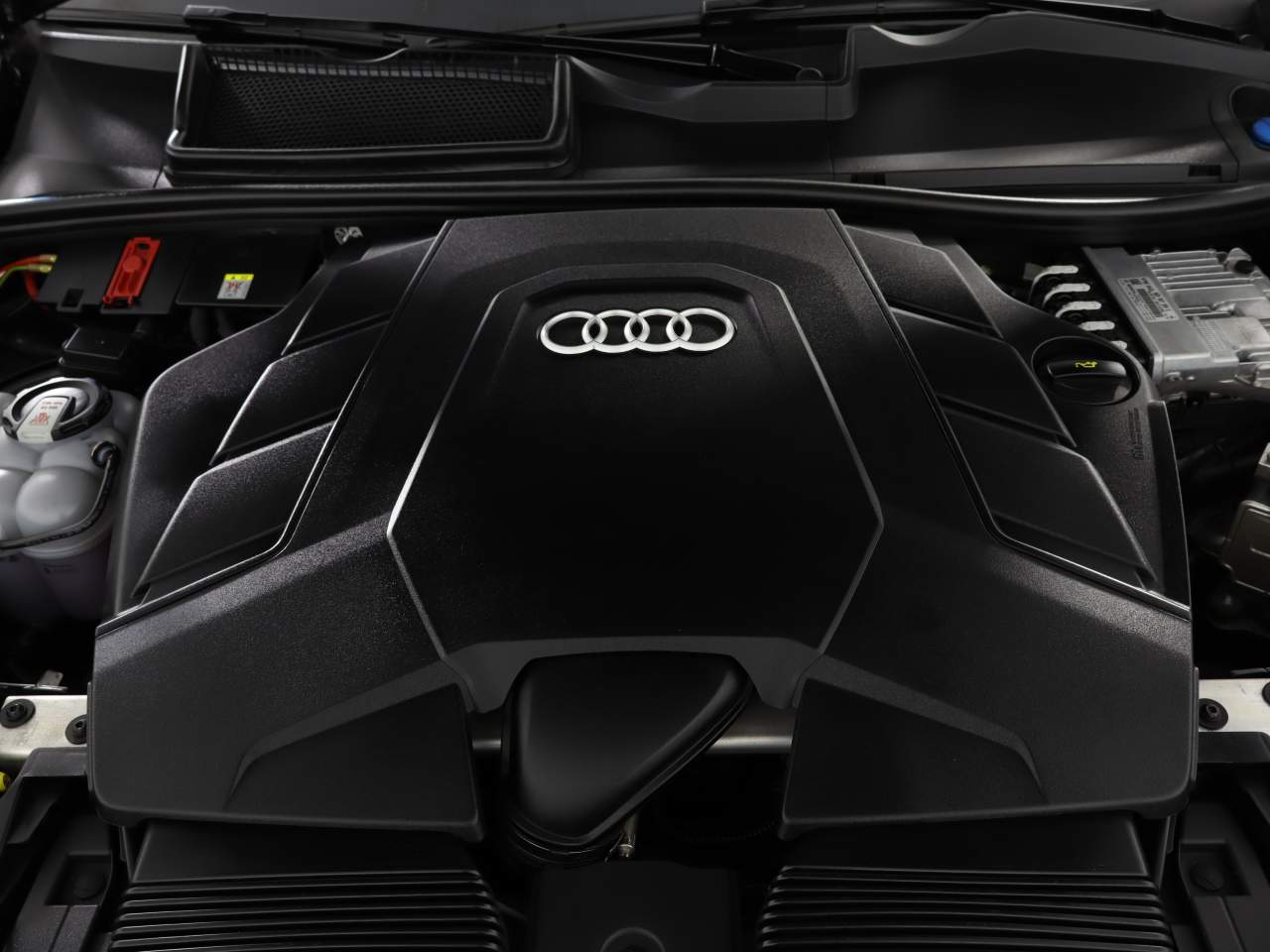 2023 Audi Q8 quattro Prestige 55 TFSI