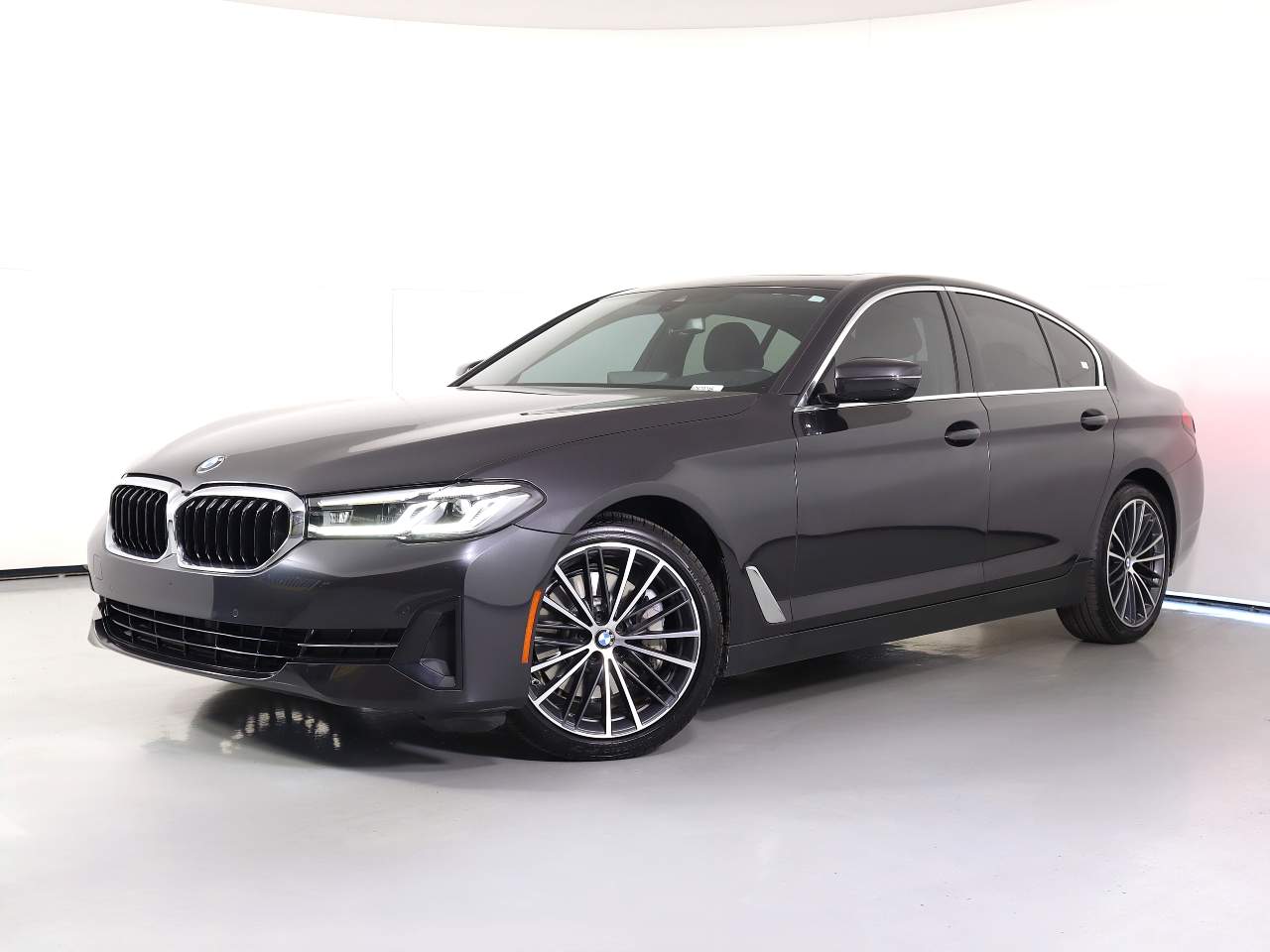 2023 BMW 5-Series 530i
