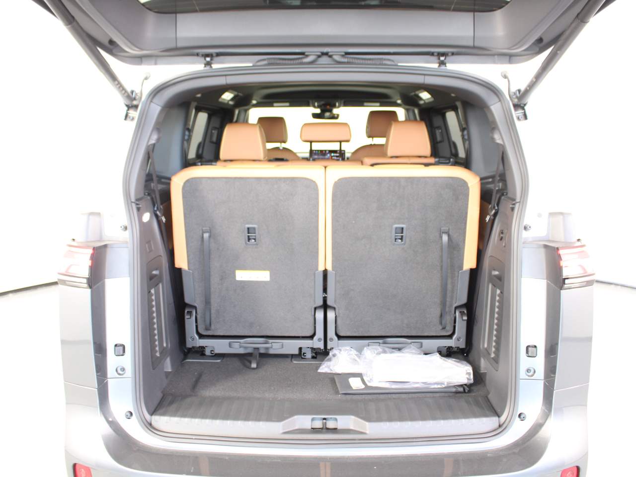2025 Volkswagen ID. Buzz Pro S 4dr Mini-Van