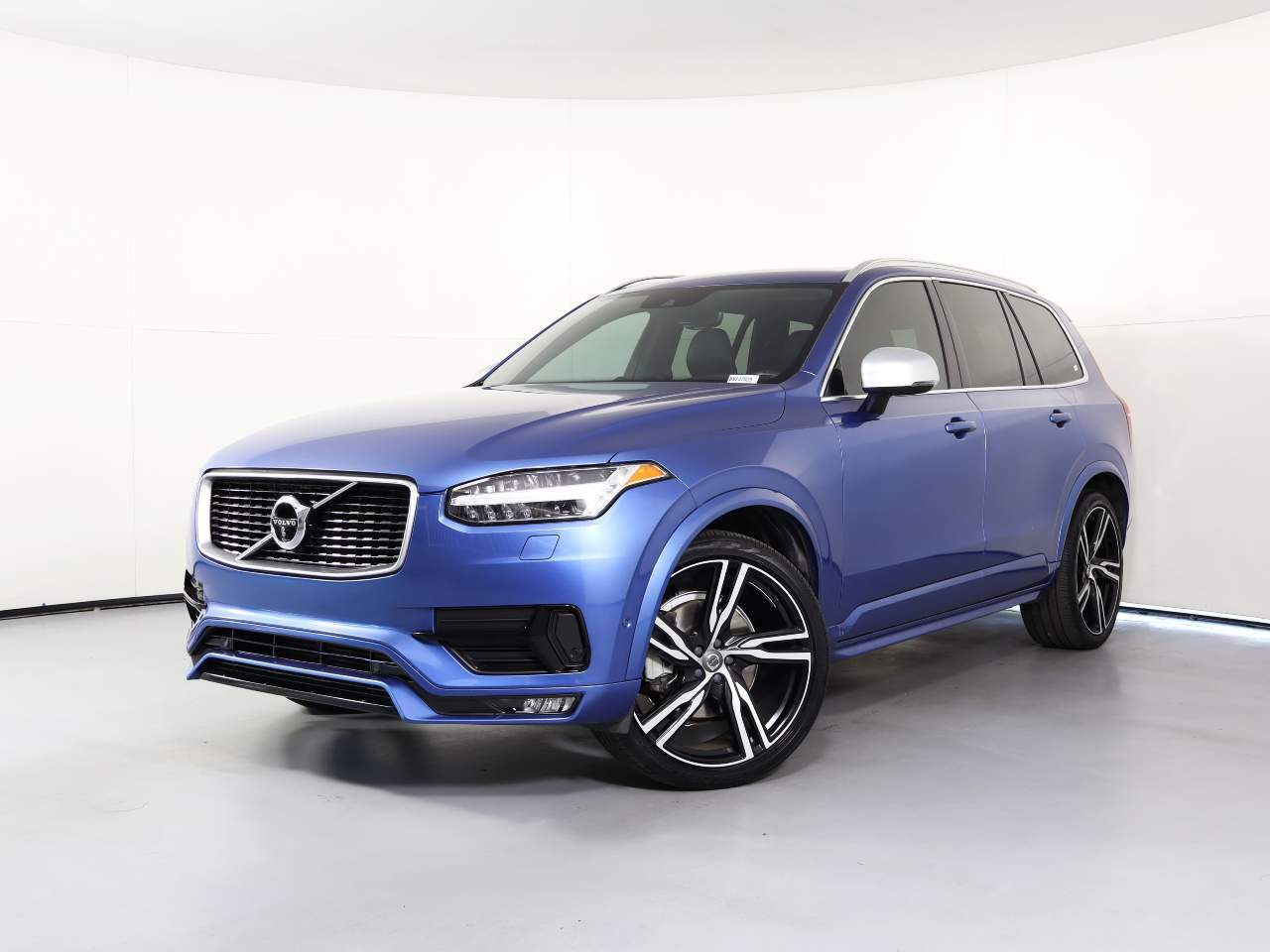 2018 Volvo XC90 T5 R-Design 5-Passenger