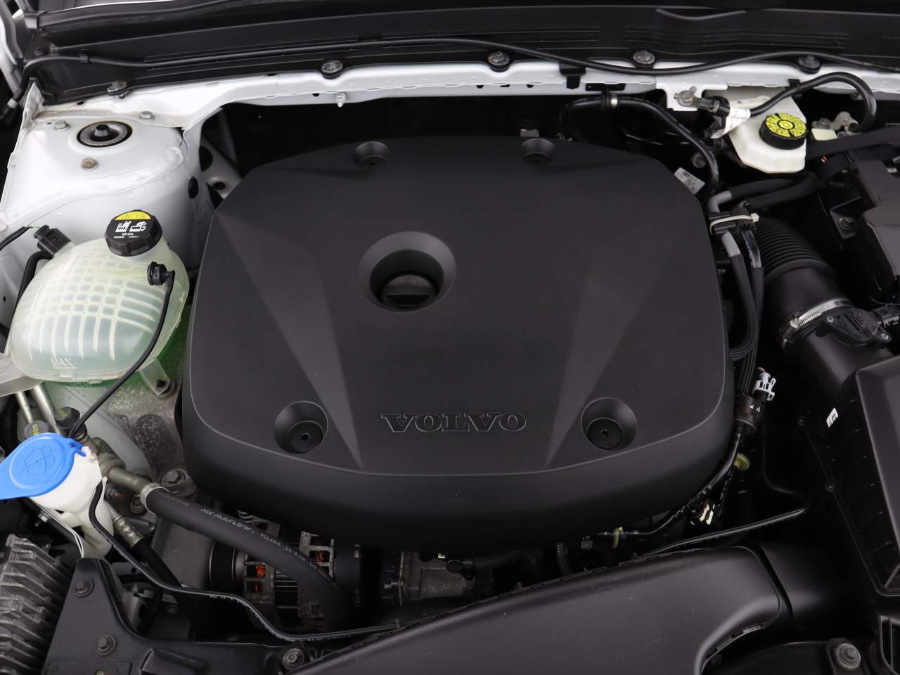 2020 Volvo XC40 T5 Momentum
