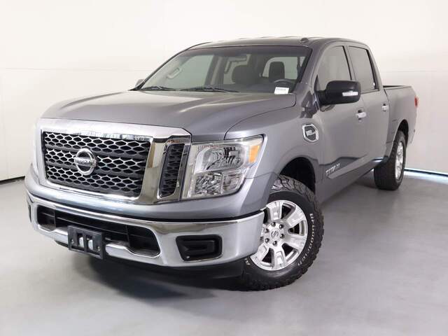 2017 Nissan Titan