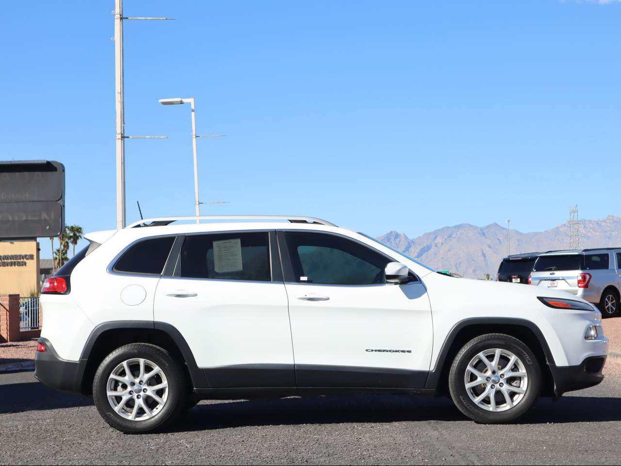 2018 Jeep Cherokee Latitude photo 3