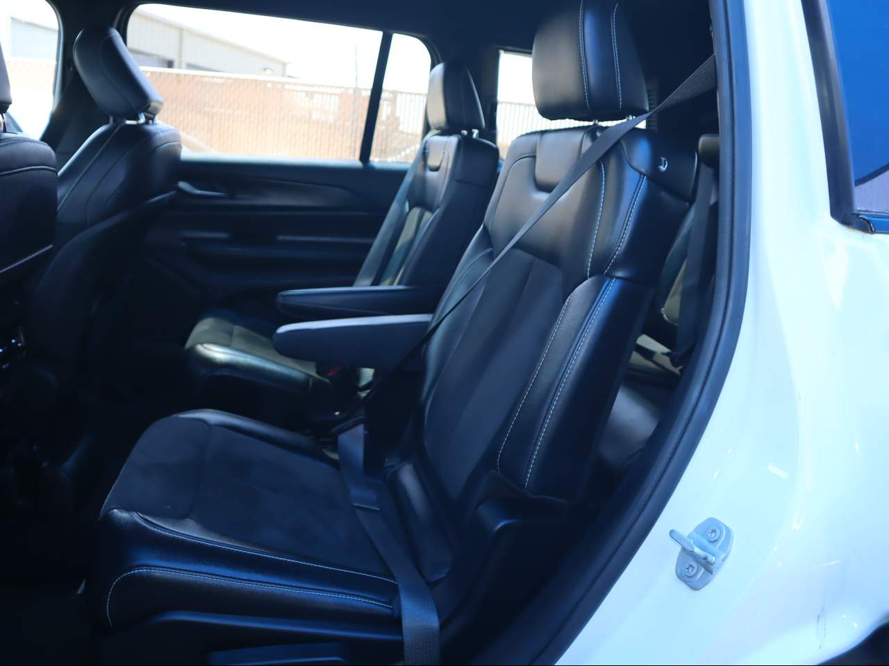 2023 Jeep Grand Cherokee L Altitude - Photo 9