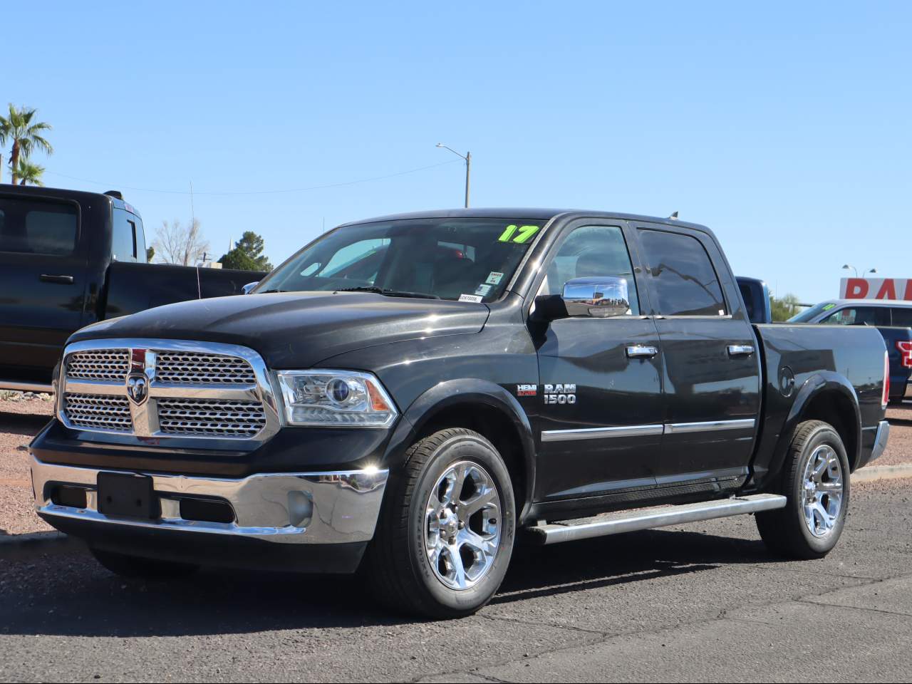 2017 RAM 1500 Laramie Crew Cab 4WD