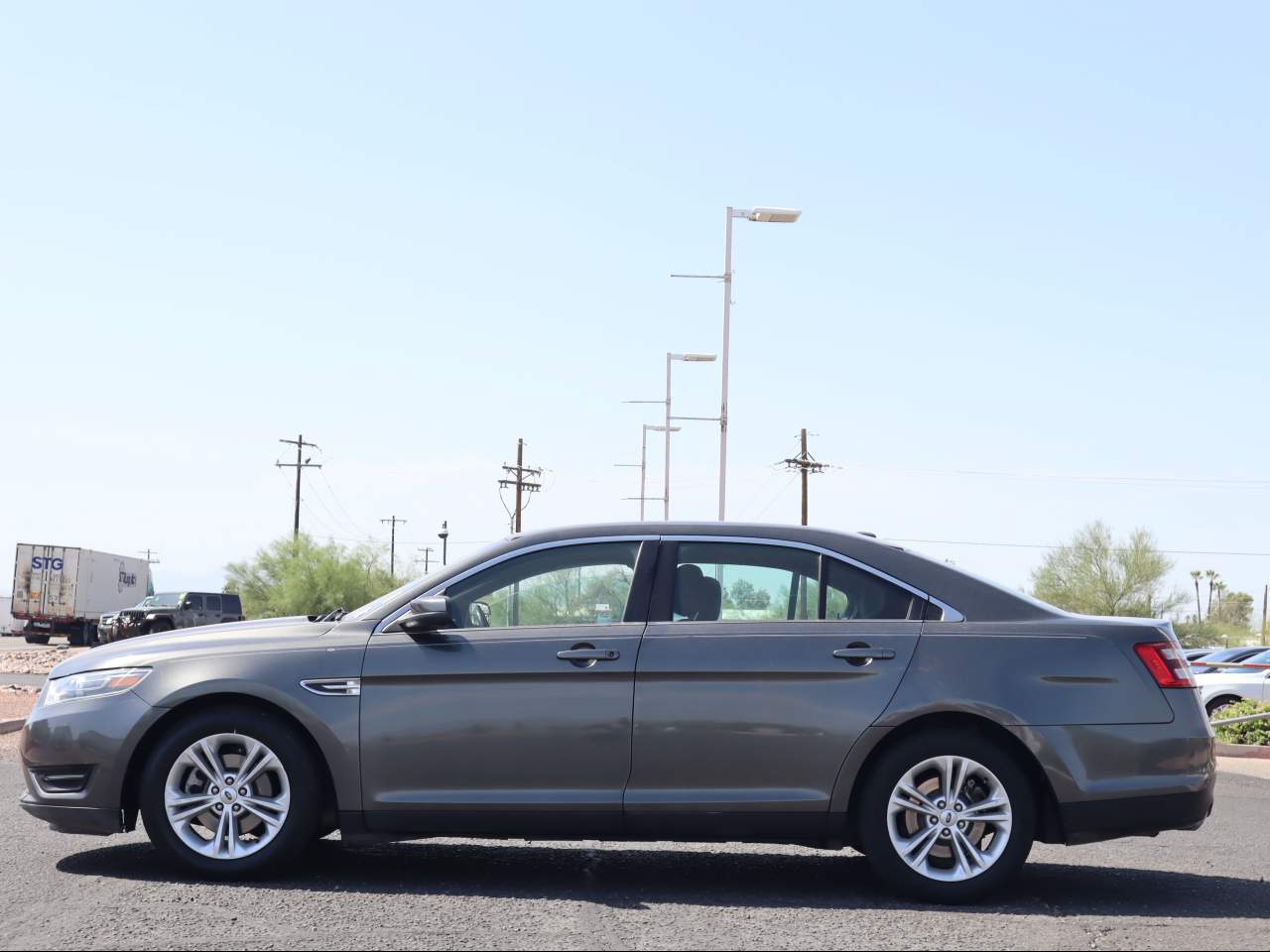 2018 Ford Taurus SEL