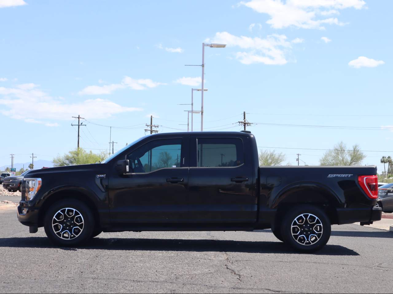 2023 Ford F-150 XLT Crew Cab