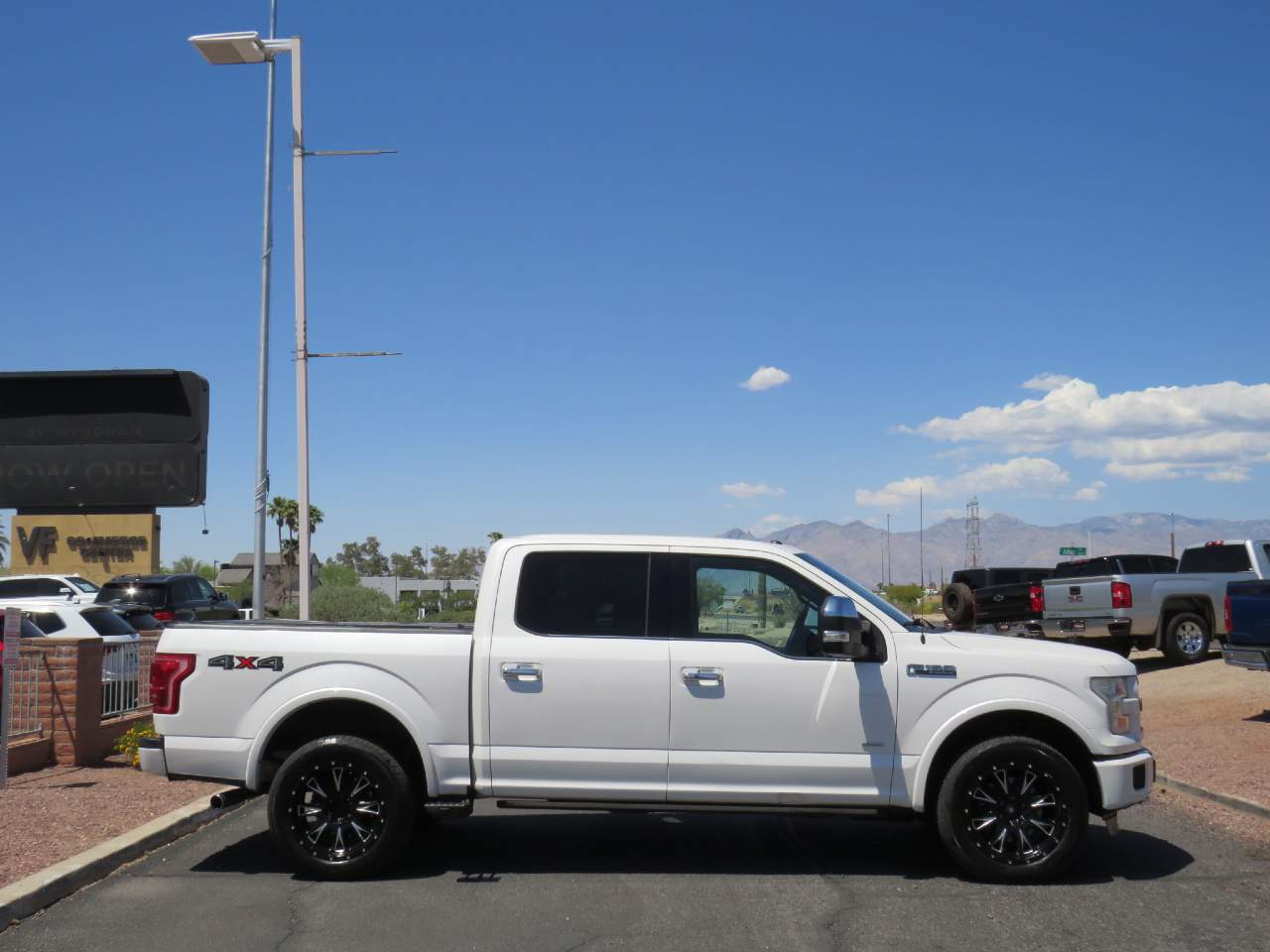 2015 Ford F-150 Platinum Crew Cab