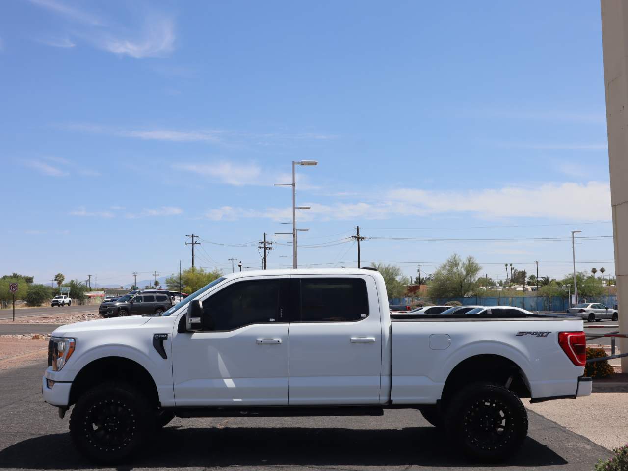 2022 Ford F-150 XLT Crew Cab