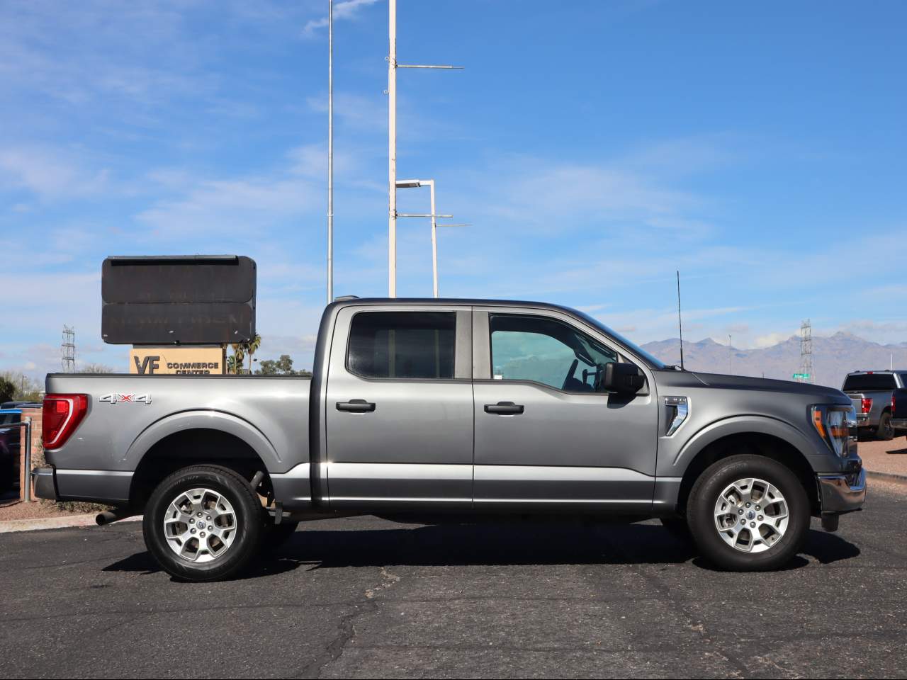 2023 Ford F-150 XLT Crew Cab