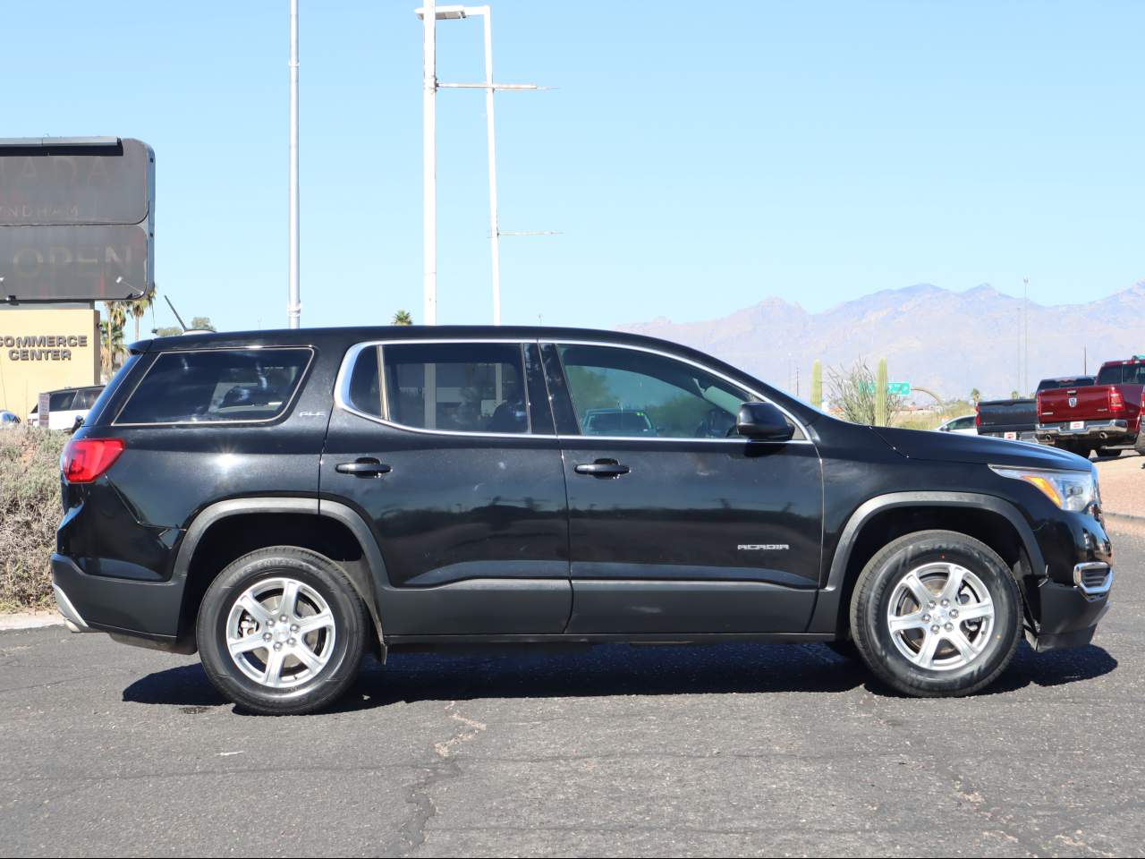 2019 GMC Acadia SLE-1