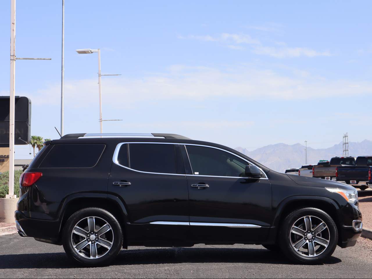 2017 GMC Acadia Denali