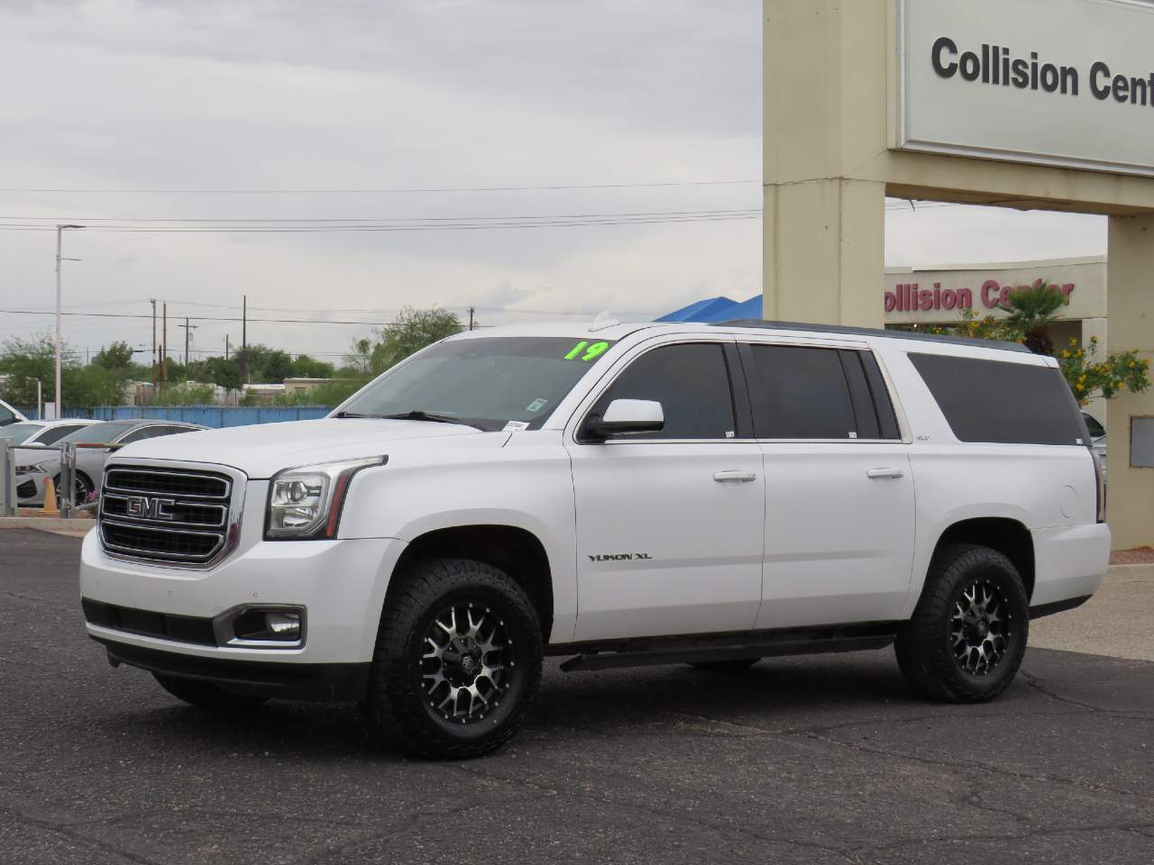 2019 GMC Yukon XL SLT