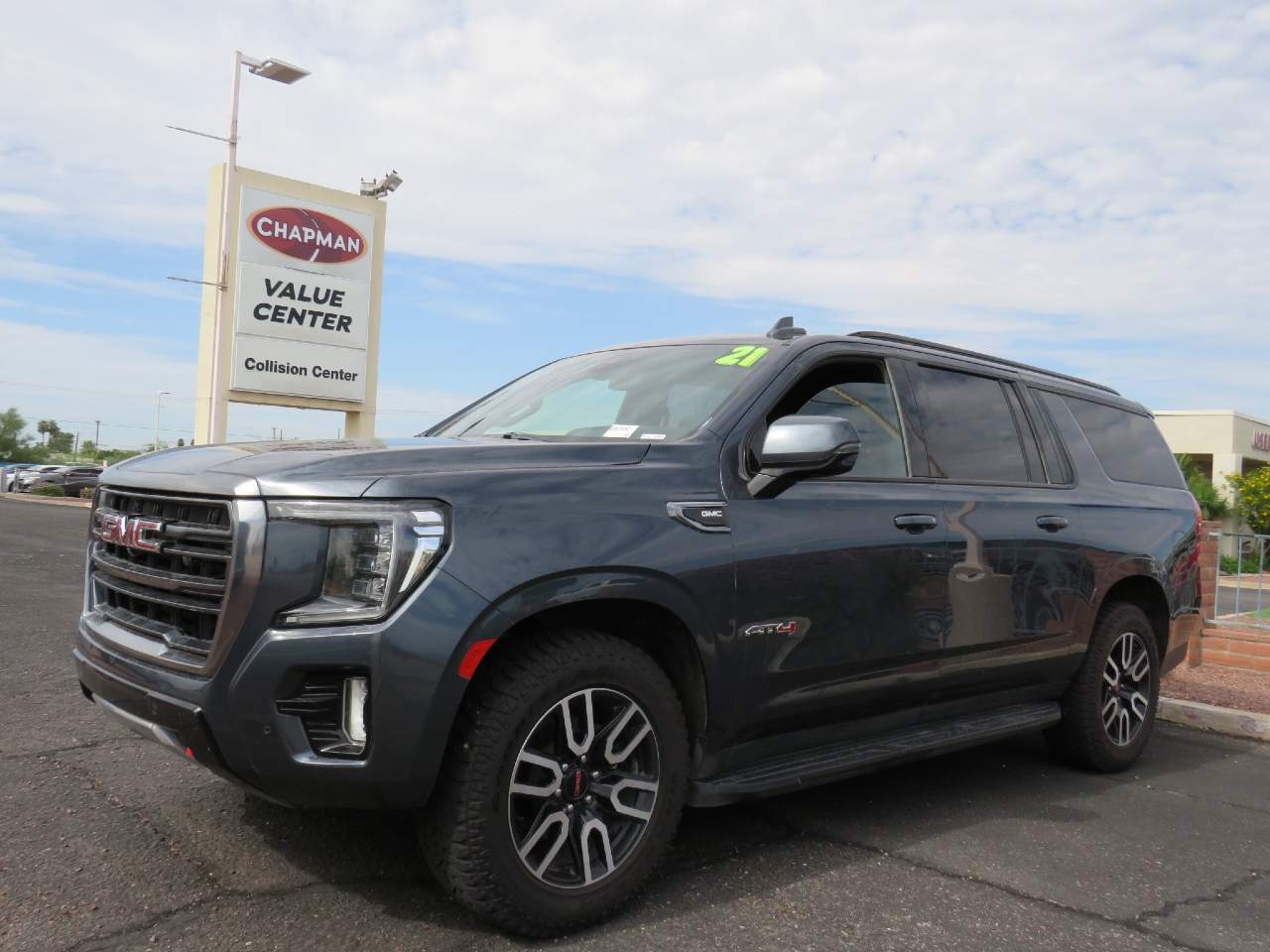 2021 GMC Yukon XL AT4