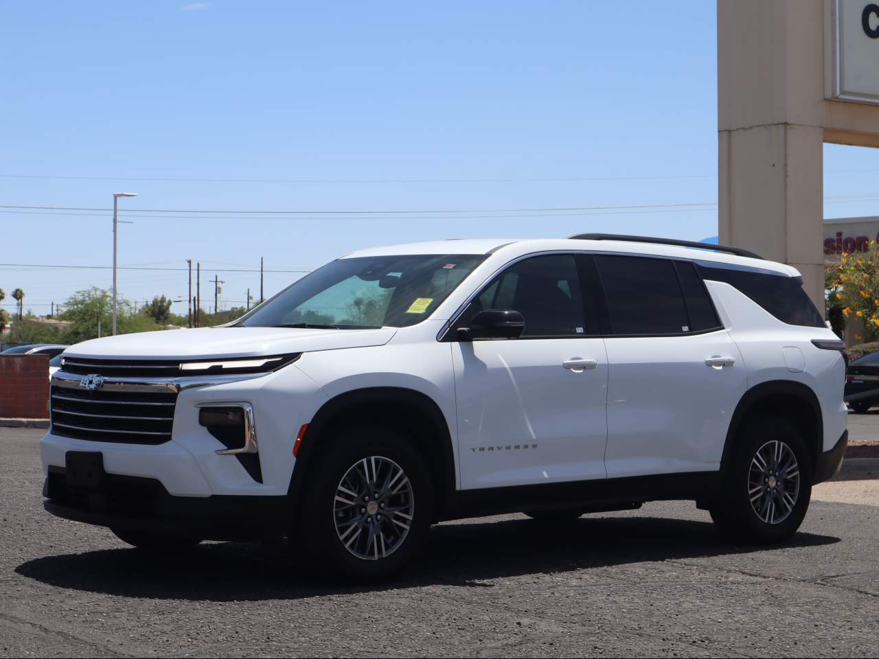 2024 Chevrolet Traverse LT