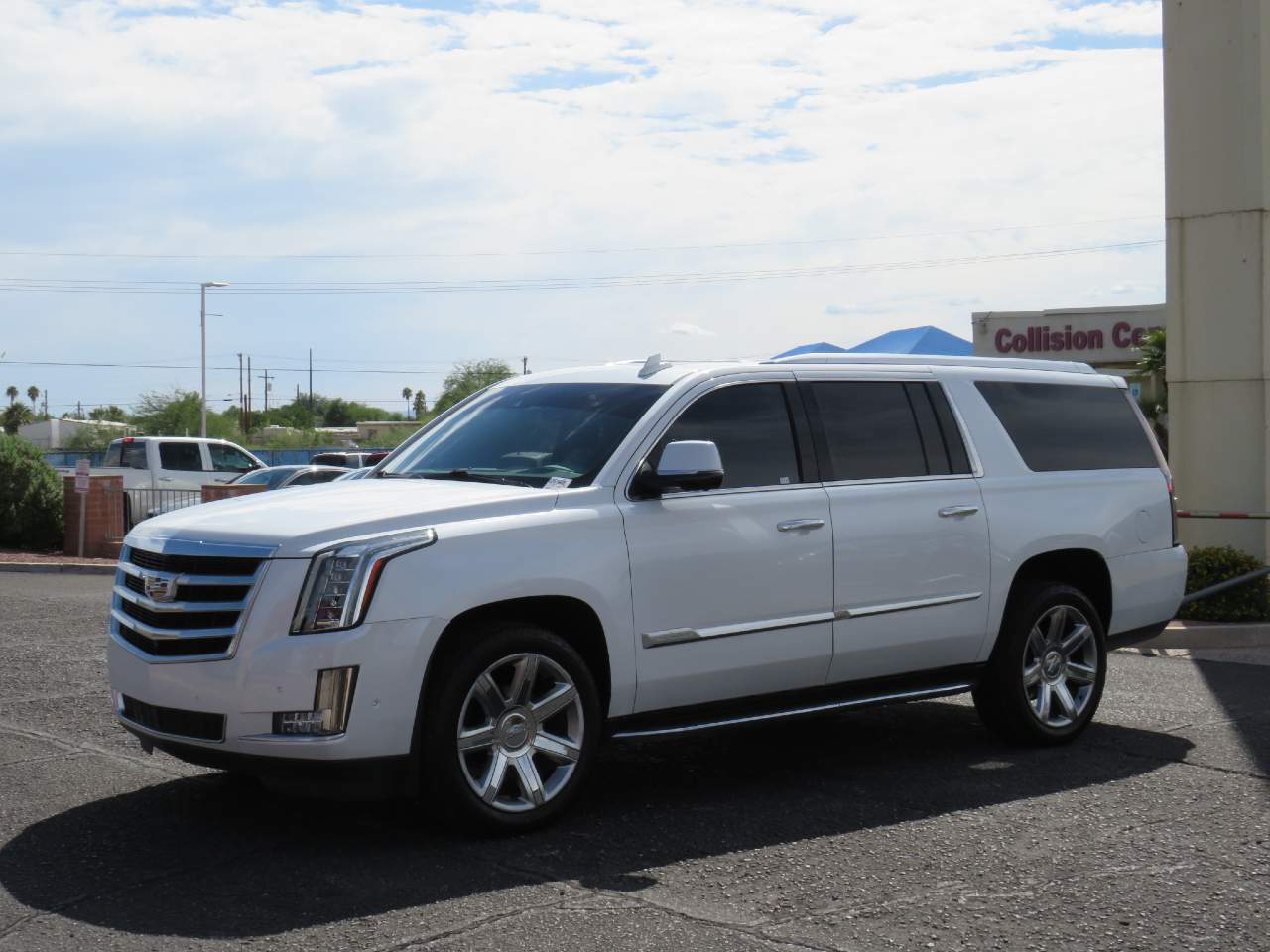 2019 Cadillac Escalade ESV Luxury RWD