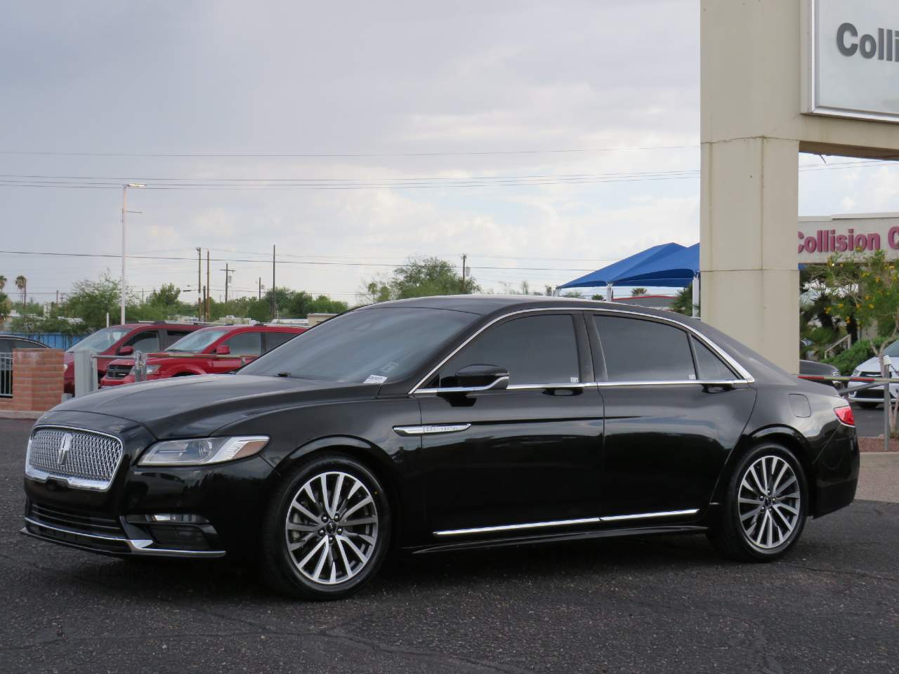 2019 Lincoln Continental Select