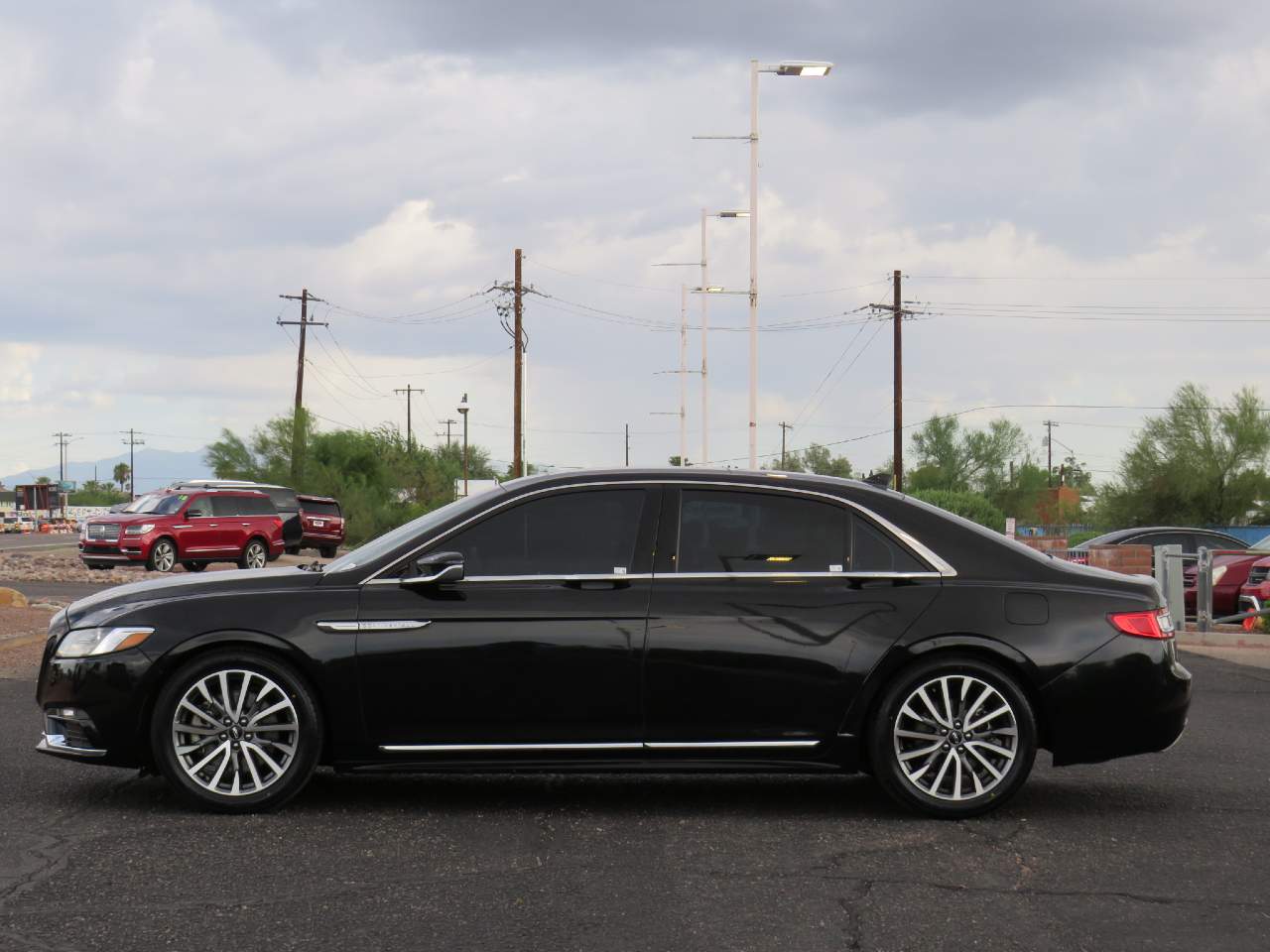 2019 Lincoln Continental Select