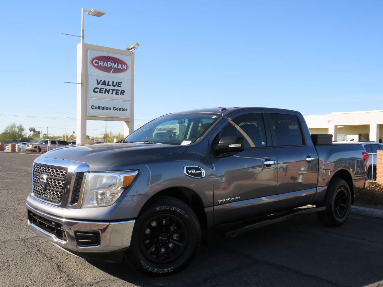 2017 Nissan Titan SV Crew Cab