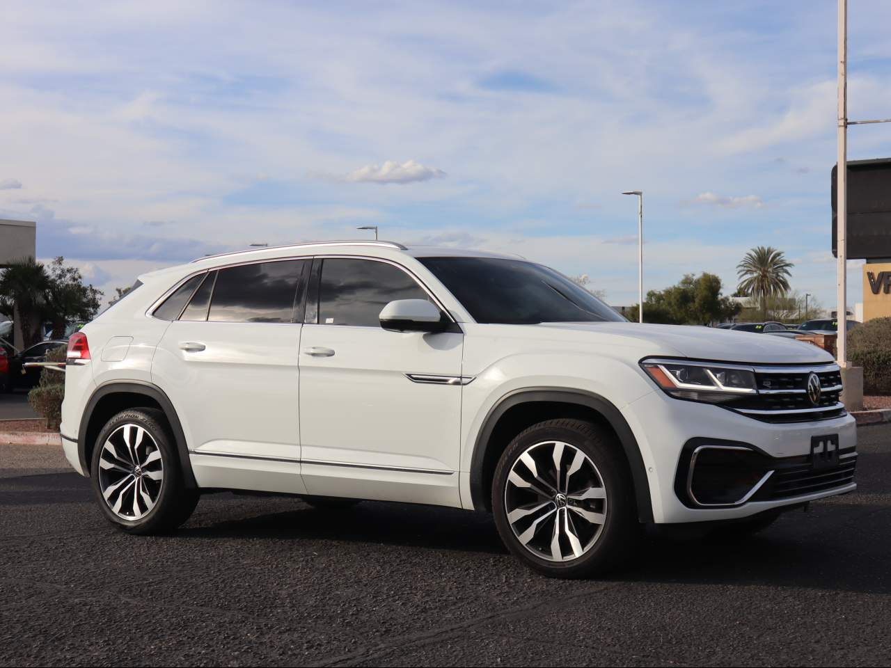 2020 Volkswagen Atlas Cross Sport V6 SEL Premium R-Line 4Motion