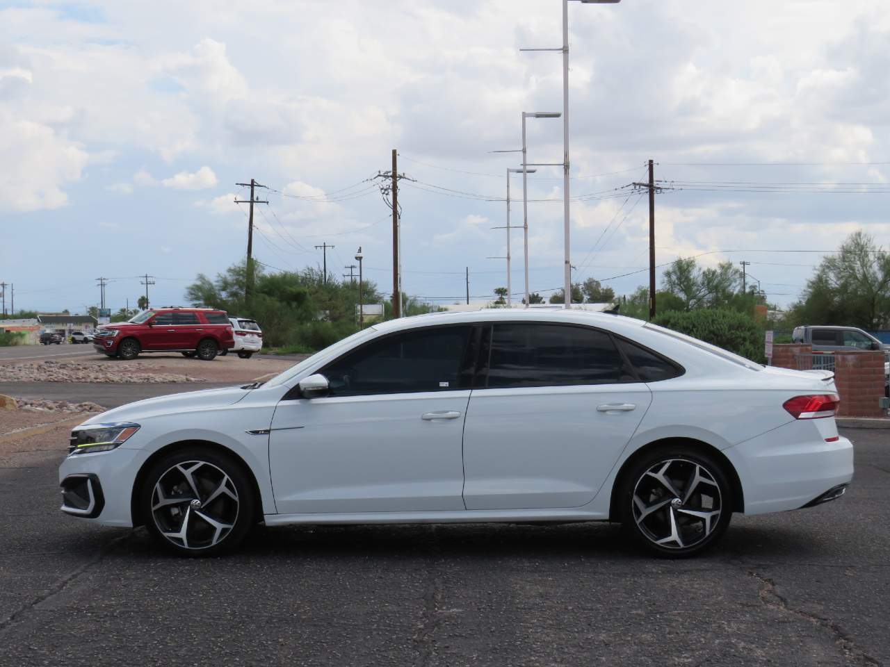 2021 Volkswagen Passat R-Line